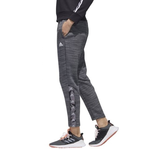 Spodnie adidas Essentials Tape Pant W GE1132 Spodnie adidas Essentials Tape Pant W GE1132