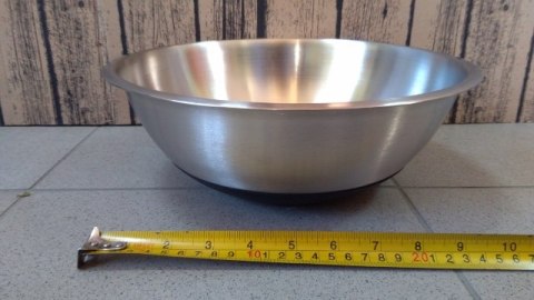 Miska nierdzewna z antypoślizgowym dnem 28cm Miska nierdzewna z antypoślizgowym dnem 28cm