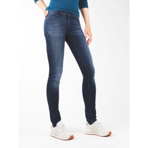 Jeansy Wrangler Jaclyn Dark Lake W W26DU468Y Jeansy Wrangler Jaclyn Dark Lake W W26DU468Y