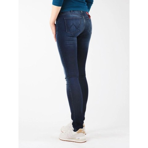 Jeansy Wrangler Jaclyn Dark Lake W W26DU468Y Jeansy Wrangler Jaclyn Dark Lake W W26DU468Y