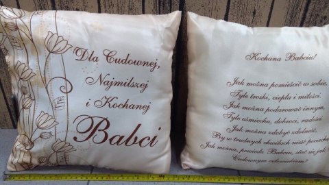 Poduszka dla Cudownej, Najmilszej, Kochanej BABCI 35x35cm | S37 Poduszka dla Cudownej, Najmilszej, Kochanej BABCI 35x35cm | S37