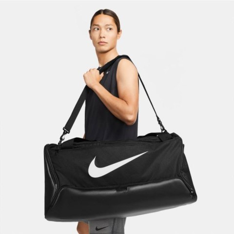 Torba Nike Brasilia 9.5 DO9193 010 Torba Nike Brasilia 9.5 DO9193 010