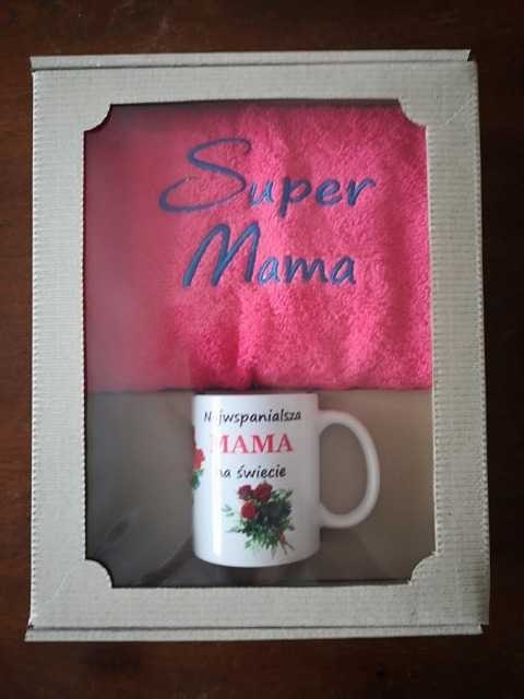 Zest.prezentowy ręcznik+kubek SUPER MAMA Zest.prezentowy ręcznik+kubek SUPER MAMA