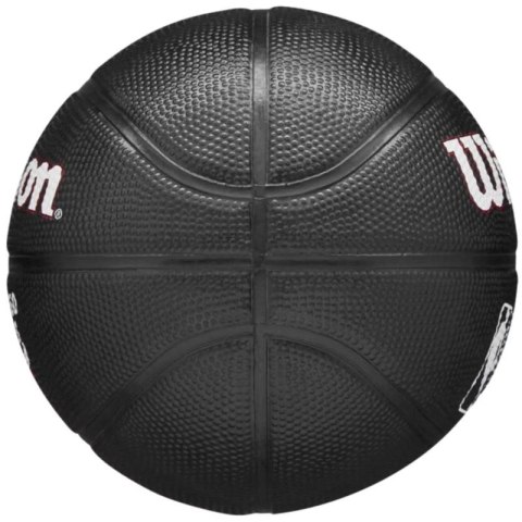 Piłka Wilson Team Tribute Chicago Bulls Mini Ball Jr WZ4017602XB Piłka Wilson Team Tribute Chicago Bulls Mini Ball Jr WZ4017602XB