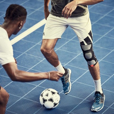 Opaska stabilizująca kolano adidas S ADSU-12521BK Opaska stabilizująca kolano adidas S ADSU-12521BK