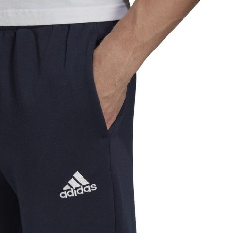 Spodnie adidas Essentials Fleece Regular Tapered M HL2231 Spodnie adidas Essentials Fleece Regular Tapered M HL2231