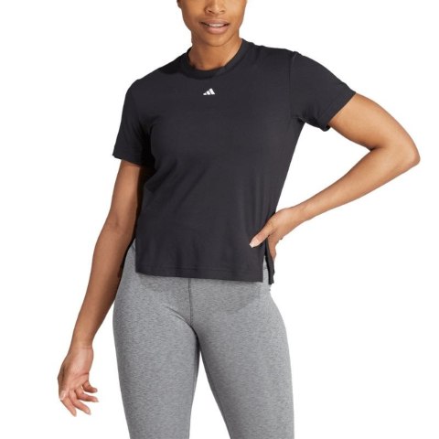 Koszulka adidas Versatile Tee W IA7748 Koszulka adidas Versatile Tee W IA7748