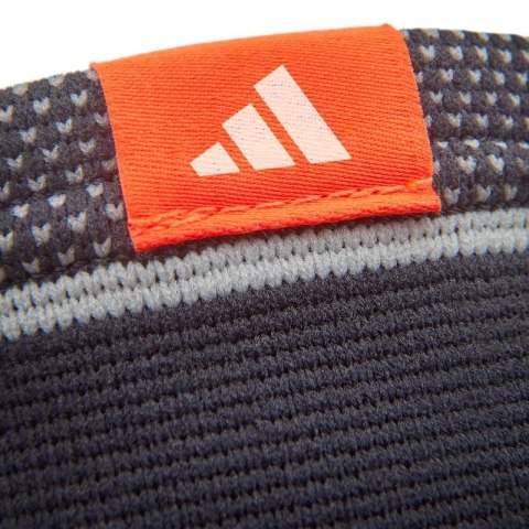 Opaska adidas na nadgarstek M ADSU-12542BK Opaska adidas na nadgarstek M ADSU-12542BK