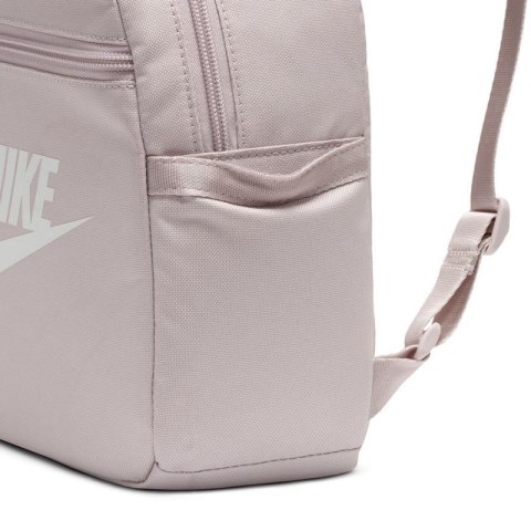 Plecak Nike Sportswear Futura 365 Mini CW9301-019 Plecak Nike Sportswear Futura 365 Mini CW9301-019