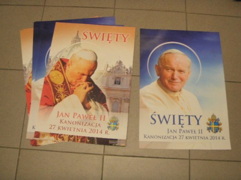 Emblematy PAPIESKIE 10szt 33x45 3605 Emblematy PAPIESKIE 10szt 33x45 3605