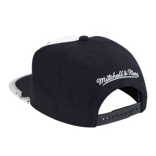 Czapka z daszkiem Mitchell & Ness Chicago Bulls NBA Day One Snapback Bulls 6HSSMM19226-CBUWHBK