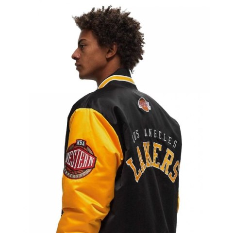 Kurtka Mitchell & Ness NBA Los Angeles Lakers Primetime Heavyweight Satin Jacket Vintage Logo Lakers JK8453-LALBLCK Kurtka Mitchell & Ness NBA Los Angeles Lakers Primetime Heavyweight Satin Jacket Vintage Logo Lakers JK8453-LALBLCK
