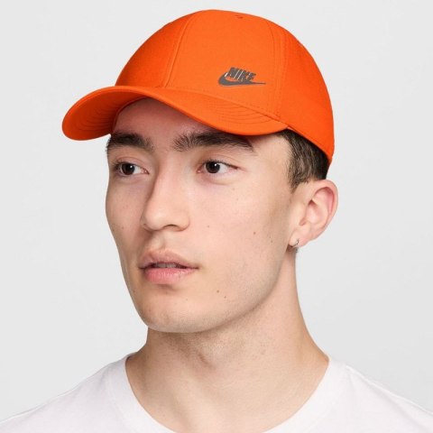 Czapka z daszkiem Nike Club Structured Metal Logo FB5371-819 Czapka z daszkiem Nike Club Structured Metal Logo FB5371-819