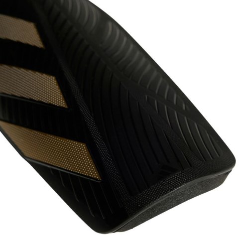 Ochraniacze piłkarskie adidas Tiro Club JV6750 Ochraniacze piłkarskie adidas Tiro Club JV6750