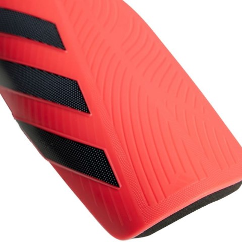 Ochraniacze piłkarskie adidas Tiro Club JM4203 Ochraniacze piłkarskie adidas Tiro Club JM4203