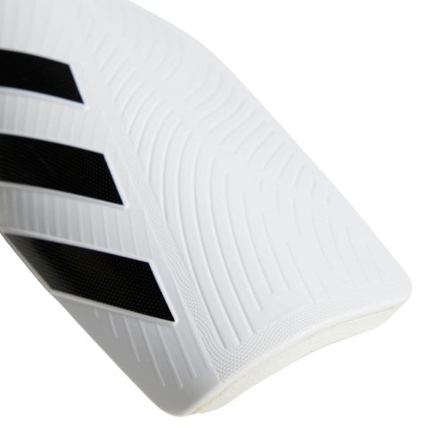 Ochraniacze piłkarskie adidas Tiro Club Jr JV6751 Ochraniacze piłkarskie adidas Tiro Club Jr JV6751