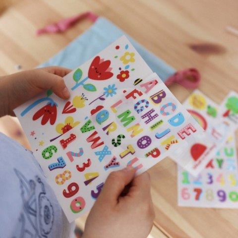 WOOPIE ART&FUN Zestaw Kreatywny Magiczna Torebka + Naklejki do Dekoracji ponad 109 szt. WOOPIE ART&FUN Zestaw Kreatywny Magiczna Torebka + Naklejki do Dekoracji ponad 109 szt.