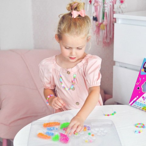 WOOPIE ART&FUN Zestaw do Robienia Biżuterii Bransoletek Wisiorków Pierścionków Kolczyków z Motylkami WOOPIE ART&FUN Zestaw do Robienia Biżuterii Bransoletek Wisiorków Pierścionków Kolczyków z Motylkami