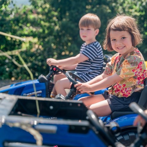 FALK Traktor na Pedały New Holland Duży z Przyczepką od 3 lat FALK Traktor na Pedały New Holland Duży z Przyczepką od 3 lat