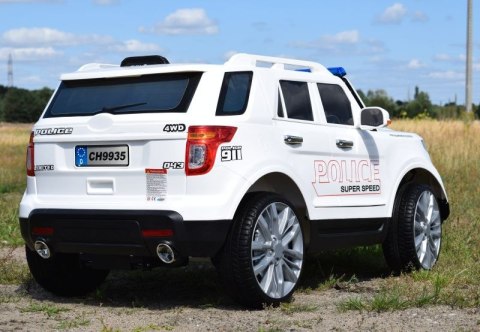 MEGA POLICJA Z MEGAFONEM I RADIEM, MIĘKKIE KOŁA/9935 MEGA POLICJA Z MEGAFONEM I RADIEM, MIĘKKIE KOŁA/9935