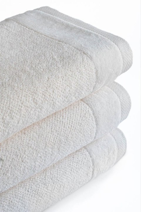 Ręcznik bawełniany VITO 70 x 140 cm CREAM 100% bawełna Ręcznik bawełniany VITO 70 x 140 cm CREAM 100% bawełna