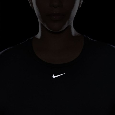 Koszulka Nike Dri-FIT One Luxe W DD0618-010 Koszulka Nike Dri-FIT One Luxe W DD0618-010