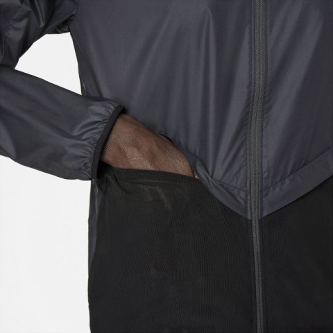 Kurtka Nike Shield W DC8041-010 Kurtka Nike Shield W DC8041-010