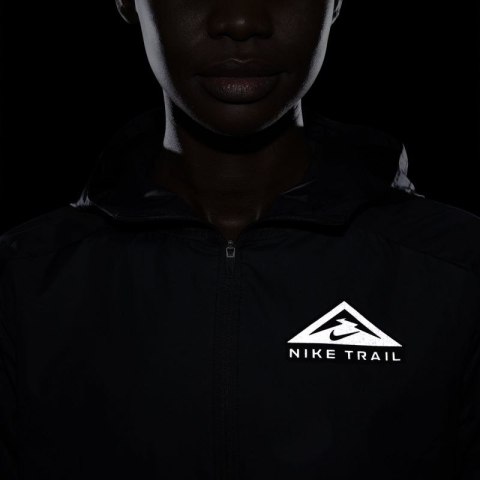 Kurtka Nike Shield W DC8041-010 Kurtka Nike Shield W DC8041-010
