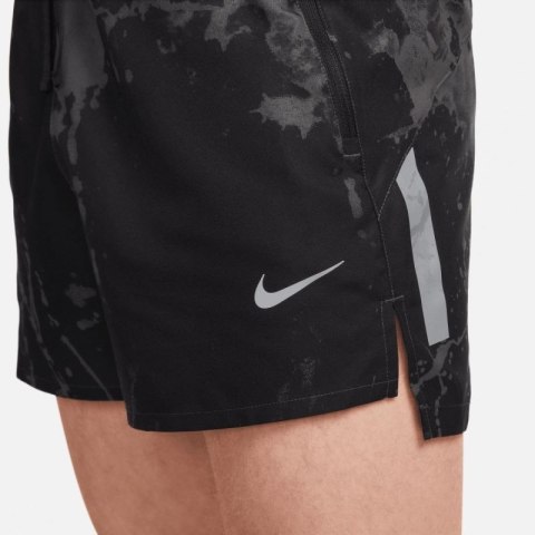 Spodenki Nike Dri-FIT Run Division Stride M DV9272-010 Spodenki Nike Dri-FIT Run Division Stride M DV9272-010