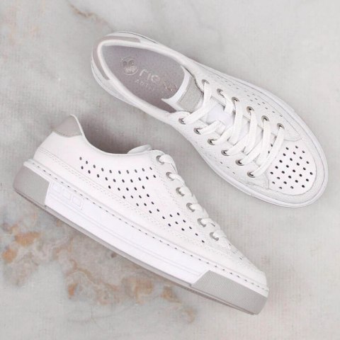 Skórzane buty ażurowe Rieker W RKR642 białe Skórzane buty ażurowe Rieker W RKR642 białe