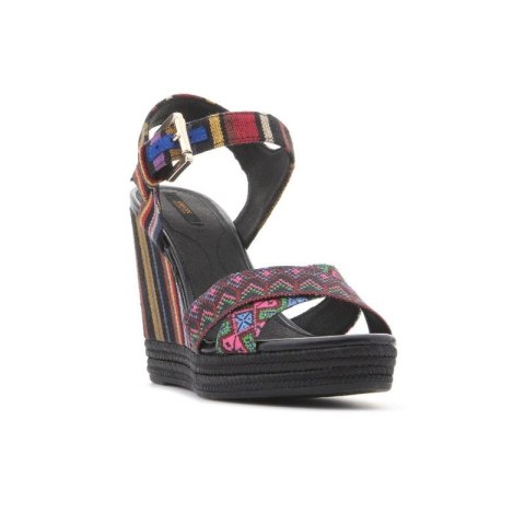 Buty na koturnie Geox W D82P6G 000AW C0042 Buty na koturnie Geox W D82P6G 000AW C0042