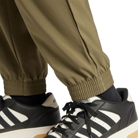 Spodnie adidas Essentials Small Logo Cargo M JD1824 Spodnie adidas Essentials Small Logo Cargo M JD1824
