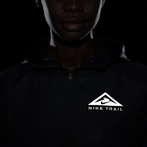 Kurtka Nike Shield W DC8041-010 Kurtka Nike Shield W DC8041-010
