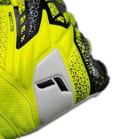 Rękawice bramkarskie Reusch Attrakt Grip M 5570815 2014 Rękawice bramkarskie Reusch Attrakt Grip M 5570815 2014