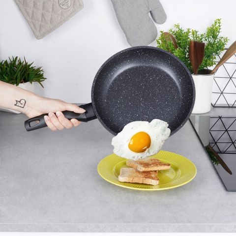 Patelnia granitowa 24 cm GRANDE gaz indukcja Patelnia granitowa 24 cm GRANDE gaz indukcja