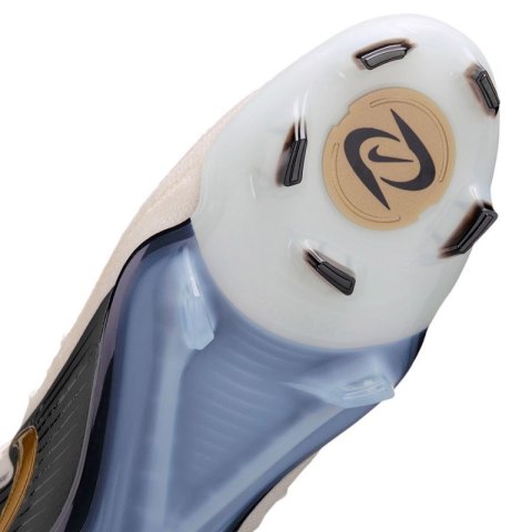 Buty piłkarskie Nike Phantom Luna II Elite M FJ2572-100 Buty piłkarskie Nike Phantom Luna II Elite M FJ2572-100