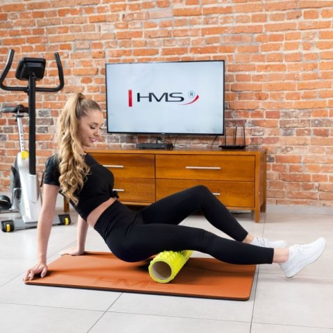 Mata fitness klubowa z otworami HMS Premium MFK01 Orange-Black Mata fitness klubowa z otworami HMS Premium MFK01 Orange-Black