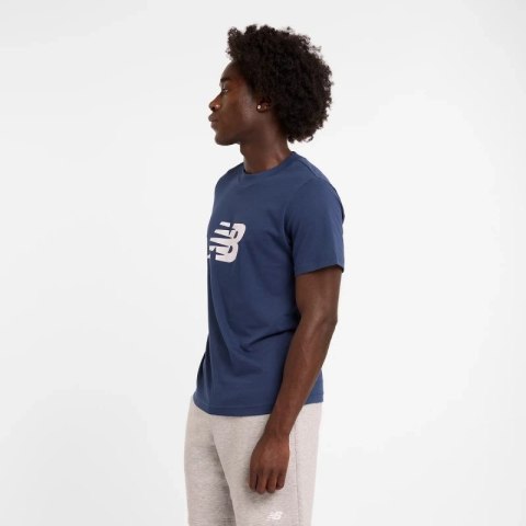 Koszulka New Balance S/S Sport Graphic V Flying M MT43906NNY Koszulka New Balance S/S Sport Graphic V Flying M MT43906NNY