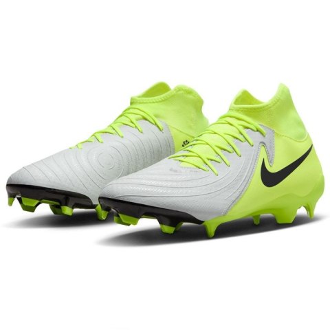 Buty piłkarskie Nike Phantom Luna II Academy FG/ MG M FD6725-003 Buty piłkarskie Nike Phantom Luna II Academy FG/ MG M FD6725-003
