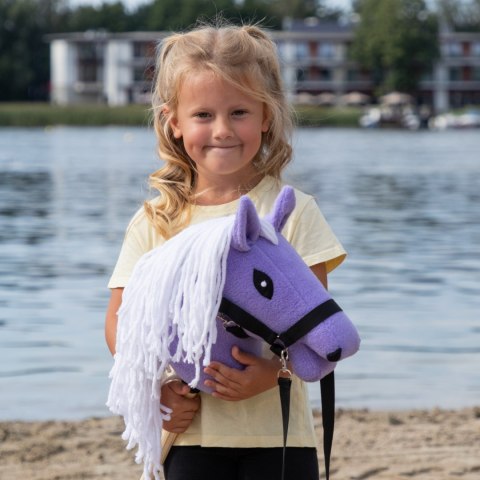 Hobby Horse Skippi A5 - lekki koń na kiju - lawendowy liliowy fioletowy Hobby Horse Skippi A5 - lekki koń na kiju - lawendowy liliowy fioletowy