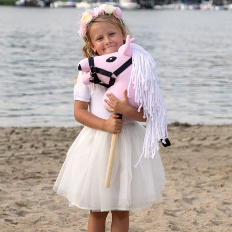 Hobby Horse Skippi - koń na kiju - różowy A5 - lekki i poręczny Hobby Horse Skippi - koń na kiju - różowy A5 - lekki i poręczny