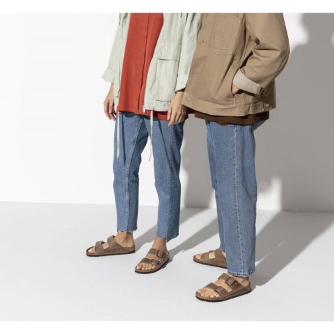 Klapki Birkenstock Arizona Soft Footbed Oiled Leather Tabacco Brown narrow wąskie damskie/męskie (0552813) Klapki Birkenstock Arizona Soft Footbed Oiled Leather Tabacco Brown narrow wąskie damskie/męskie (0552813)