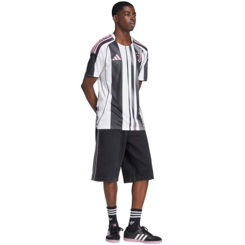 Koszulka adidas Juventus Turyn Home M JJ4320 Koszulka adidas Juventus Turyn Home M JJ4320
