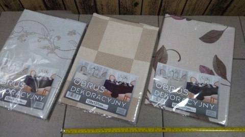 Obrus dekoracyjny ceratowy 120x137 wzór tkanina Obrus dekoracyjny ceratowy 120x137 wzór tkanina