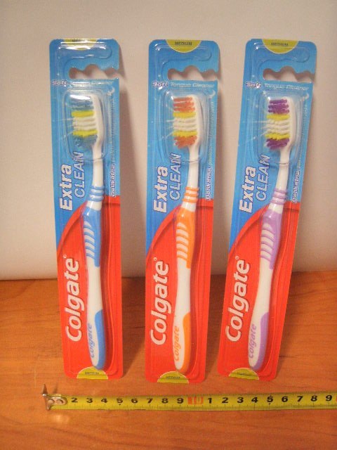 Szczoteczka do zębów COLGATE Szczoteczka do zębów COLGATE