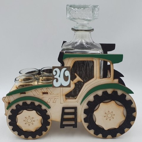Karafka + 6 kieliszków TRAKTOR 30 urodziny Karafka + 6 kieliszków TRAKTOR 30 urodziny