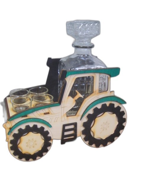 Karafka + 6 kieliszków TRAKTOR 70 urodziny Karafka + 6 kieliszków TRAKTOR 70 urodziny