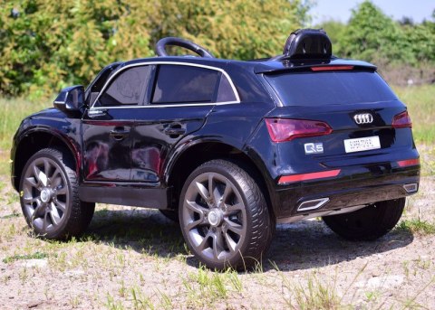 AUDI Q5 SUV , MIĘKKIE KOŁA, MIĘKKIE SIEDZENIE, LAKIER PEŁNA OPCJA/Q5-SUV AUDI Q5 SUV , MIĘKKIE KOŁA, MIĘKKIE SIEDZENIE, LAKIER PEŁNA OPCJA/Q5-SUV