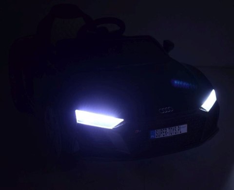 AUDI R8 SPYDER NA AKUMULATOR SUPER WERSJA/A300 AUDI R8 SPYDER NA AKUMULATOR SUPER WERSJA/A300