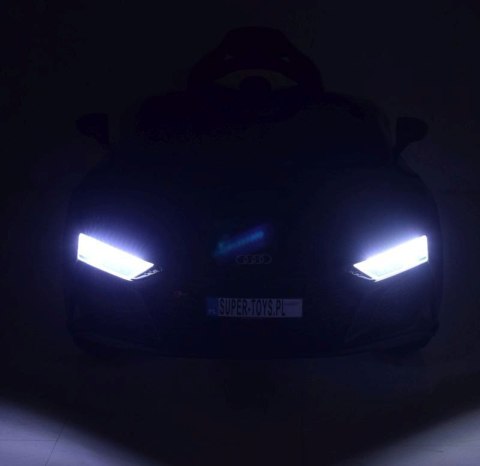 AUDI R8 SPYDER NA AKUMULATOR SUPER WERSJA/A300 AUDI R8 SPYDER NA AKUMULATOR SUPER WERSJA/A300